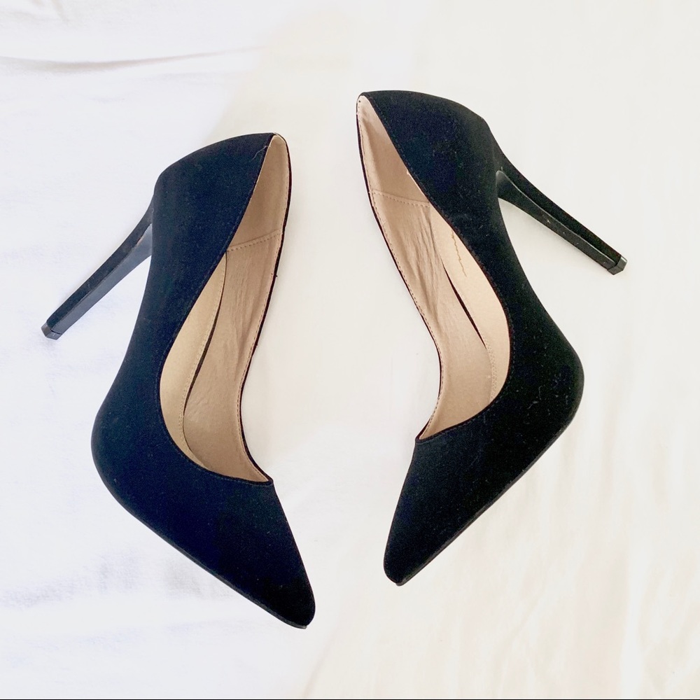 Olivia & Jaymes Black High Heeled Stiletto Pump